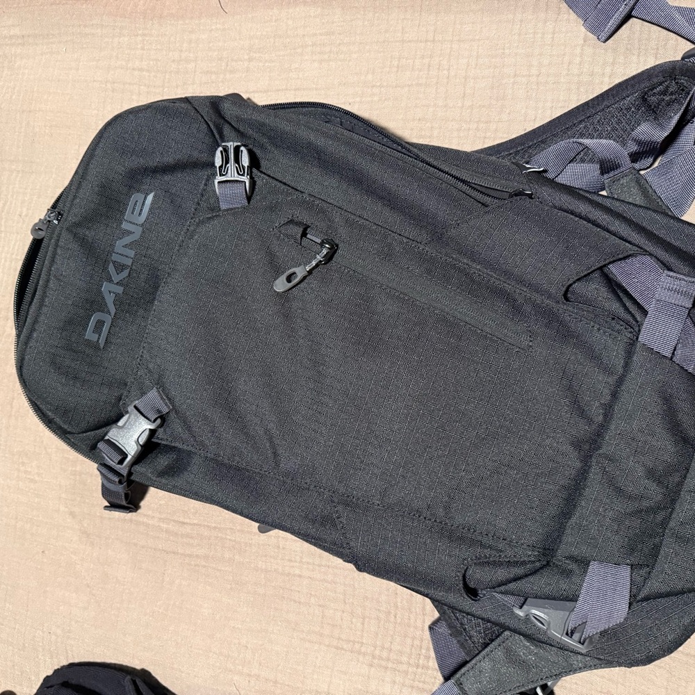 Dakine Black Slim Backpack